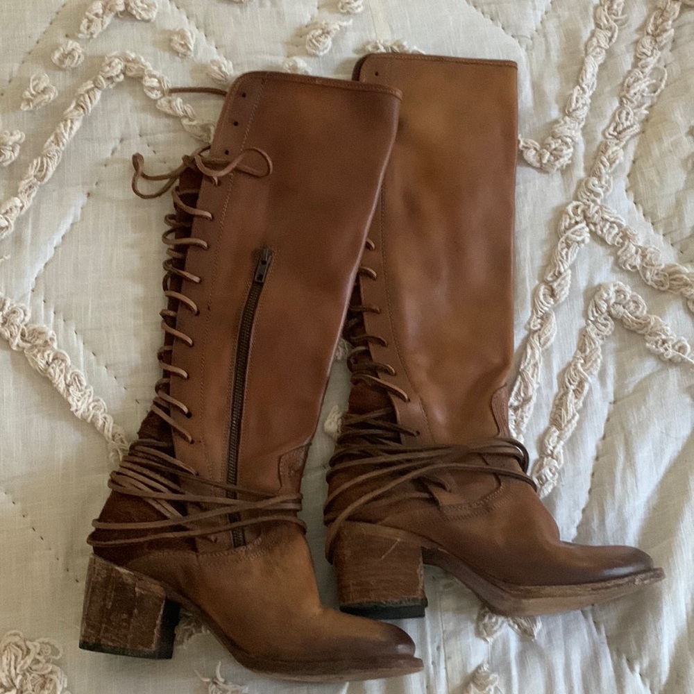 Freebird Coal Boot